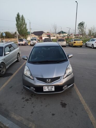 авто с последующим выкупом фит: Honda Fit: 2010 г., 1.5 л, Бензин, Хэтчбэк