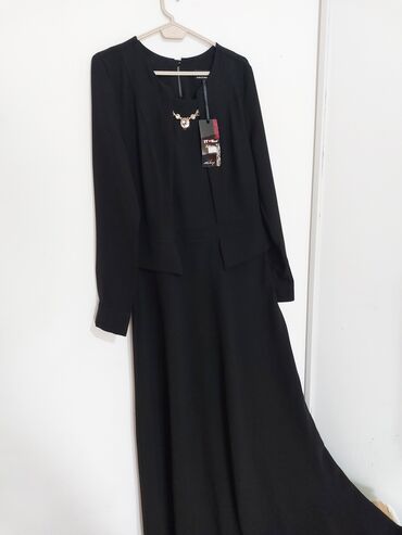 haljina sa perjem: M (EU 38), bоја - Crna, Večernji, maturski, Dugih rukava