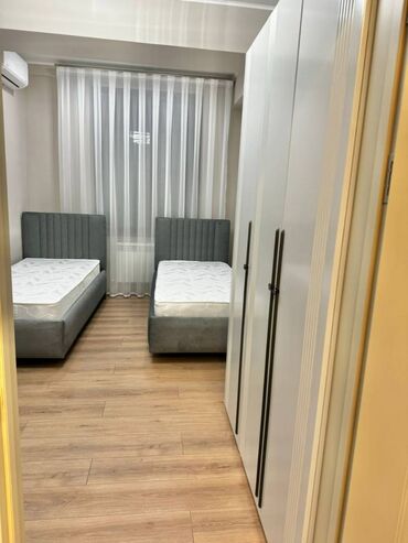 Долгосрочная аренда квартир: 3 комнаты, Собственник — 17