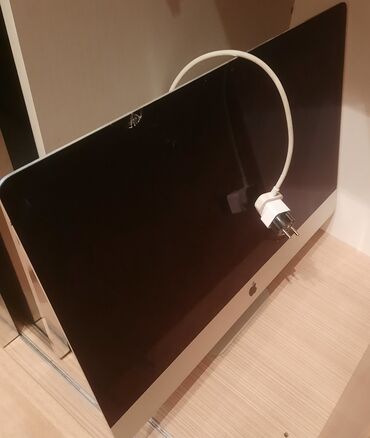 2 ci el komputer: Apple