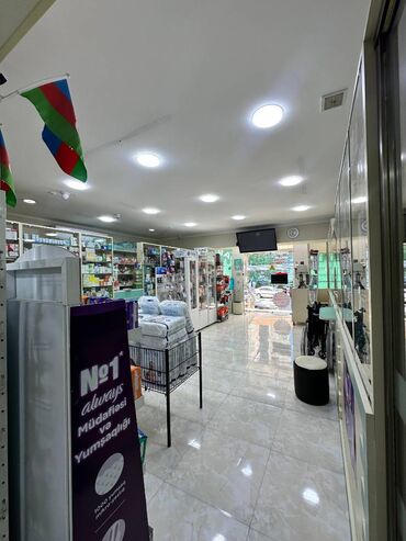 Xətai Metrosunun Çıxışında! Yerləşmə: Bakı şəhəri, Xətai rayonu, Xətai