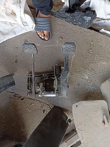 Другие детали кузова: Гигант цена на все прошу 20 ться торг есть отлично состояние — 5