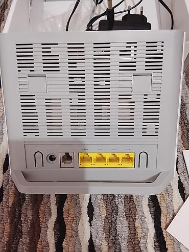 Ostala elektronika: Ruter zte 7000din — 6