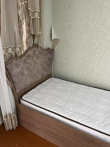 Çarpayılar: Tek nəfərlik taxta çarpayı və döşək dəsti Tək nəfərlik çarpayı — 2