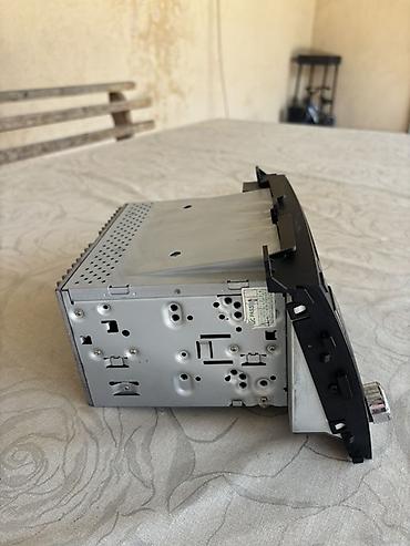 Monitorlar: Toyota Land Cruiser Prado 2006 modelindən sökülmüş orijinal monitor — 2