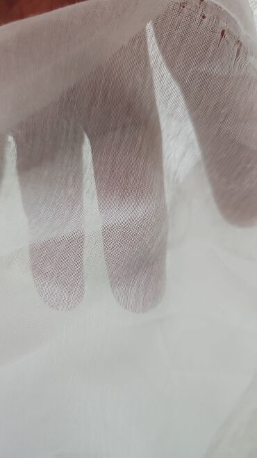 Pərdə və tüllər: Bu şəffaf tül pərdə parçası evinizə və ya ofisinizə zəriflik qatır — 8