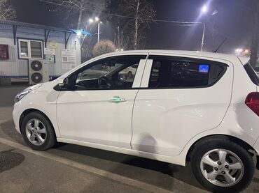 Chevrolet: Chevrolet Spark: 2019 г., 0.1 л, Автомат, Бензин, Хэтчбэк — 2
