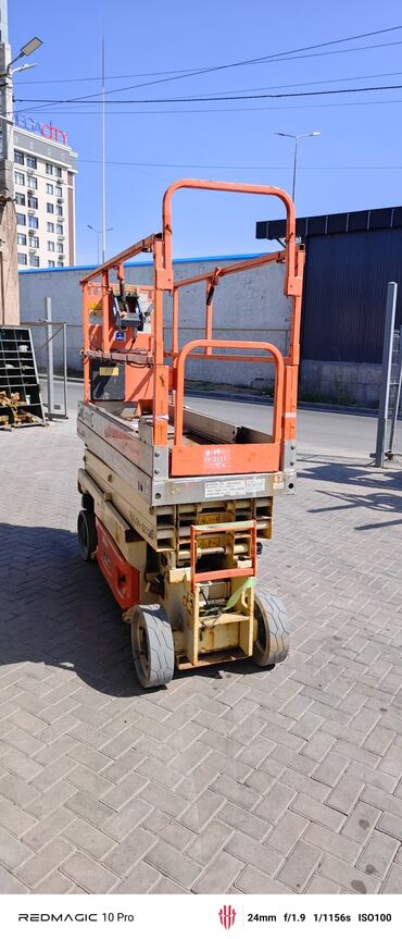 Аренда подъёмника: Ножничный подъемник JLG 2030 ES Электрический подъемник Год: 2020 — 10