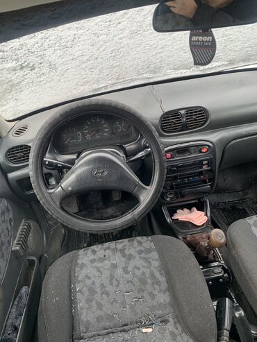 Hyundai: Hyundai Accent: 1996 г., 1.6 л, Механика, Бензин — 9