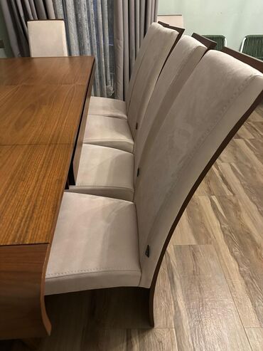 Masa və oturacaq dəstləri: Qonaq otağı üçün, Açılan, Dördbucaq masa, 12 stul — 8