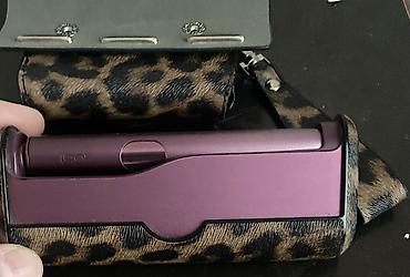 makyaj cantasi: IQOS ve üzerinde leopar naxışlı, kompakt çantaya bənzər qalın korpuslu — 5