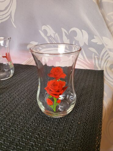 Čaše: Case nove,vintaz za caj,kuvano vino,grejanu. Komada 6 na lalafo.rs — 8 Čaše: Case nove,vintaz za caj,kuvano vino,grejanu. Komada 6 — 8