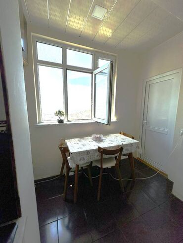 Köhnə tikili: Bakı, Yeni Günəşli Massiv V, 2 otaqlı, Köhnə tikili, 60 kv. m -da lalafo.az — 6 Köhnə tikili: Bakı, Yeni Günəşli Massiv V, 2 otaqlı, Köhnə tikili, 60 kv. m — 6