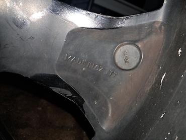 kohnə masin: Bir kamplekt arginal LANDROVER disklər. Təkərlə birgə satılır — 10