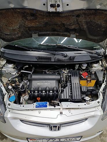 хонда истеп 1: Honda Jazz: 2002 г., 1.4 л, Кол менен иштөөчү, Бензин, Хетчбек — 6