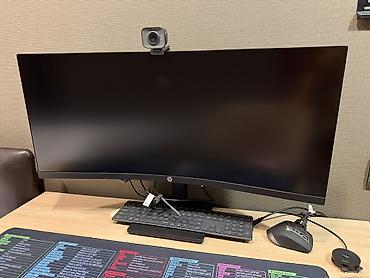 Мониторы: HP qövsvari ultrageniş monitor - Ölçü: təxmini 34" ultrageniş — 1