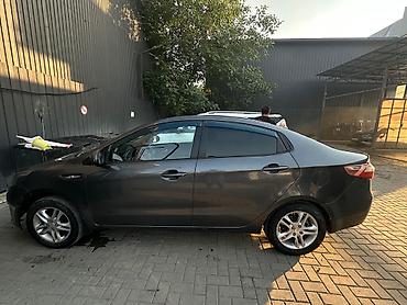sonata d8: Kia Rio: 2011 г., 1.4 л, Автомат, Бензин, Седан — 8