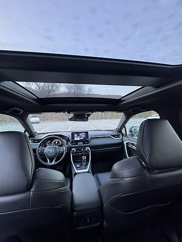 Toyota: Toyota RAV4: 2020 г., 2.5 л, Вариатор, Гибрид, Кроссовер — 8