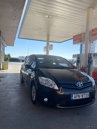 Toyota: Toyota Auris: 1.4 l. | 2011 έ. Χάτσμπακ — 4