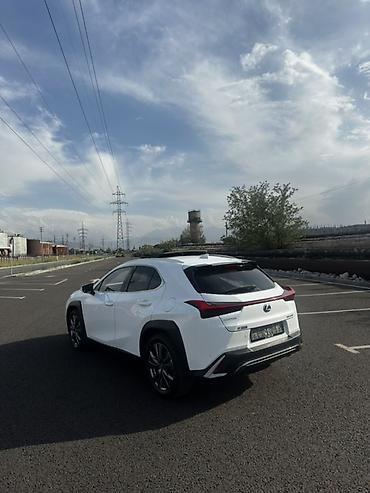 lexus ux250h: Lexus UX: 2018 г., 2 л, Бензин, Кроссовер — 4