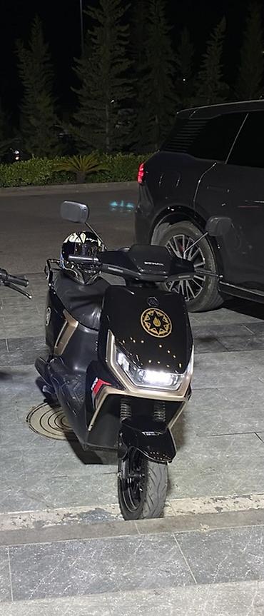 Мототранспорт: Elekdirikli moped satilir ideal veziyyetdedi sureti 60 80km yol gedir — 2
