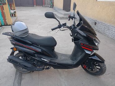 дождевик на скутер: Макси, пробег около 2500, масло меняли вовремя, включая с самого