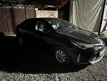 2018: Toyota Corolla: 2018 г., 1.3 л, Автомат, Бензин, Седан — 3