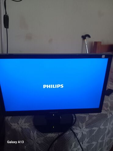 philips 223v: Philips 18 inča monitor za kompjuter odličan očuvan 3500 din crne boje