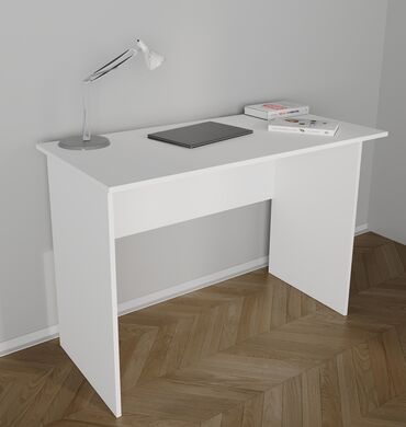 столик для уроков: Компьютерный Стол, цвет - Белый, Новый