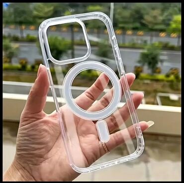 şəffaf kabro: Şəffaf materialdan hazırlanmış bu telefon qabı iPhone 14