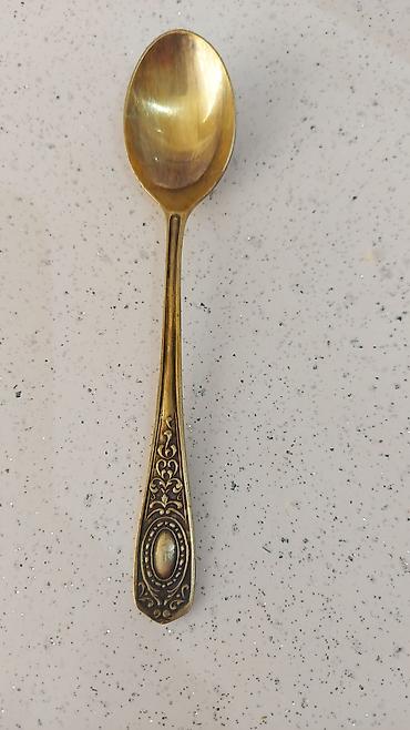 vilka qasiq: Qızılı rəngli dekorativ çay qaşığı 6 ədəd - Material: metal alaşımı — 1