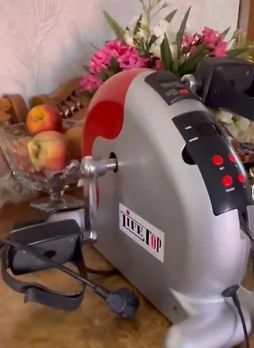 ştanq stolu: LifeTop elektrik pedal-trenajor - Masa üstü kompakt dizayn: həm ayaq — 1
