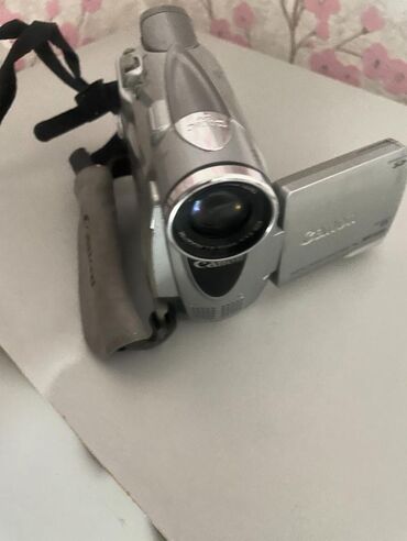 установка видеокамеры цена: Срочно продаю 
canon mv 830
Сумка в подарок