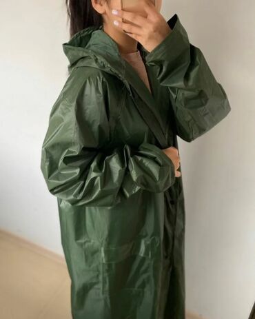 Дождевики: Дождевик-плащ с капюшоном - Длина: до колена/голени, свободный крой — — 5