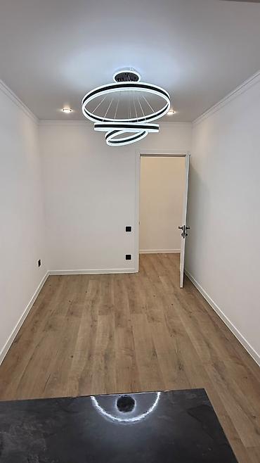 4 комнаты, 90 м², Золотой квадрат Индивидуалка, 2 этаж at lalafo.kg 4 комнаты, 90 м², Золотой квадрат Индивидуалка, 2 этаж