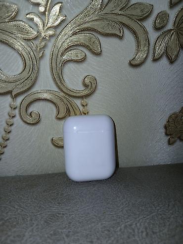 mini qulaqciq: Bluetooth simsiz qulaqlıqlar (şarj qutusu ilə) - Rəng: ağ - Dizayn — 2