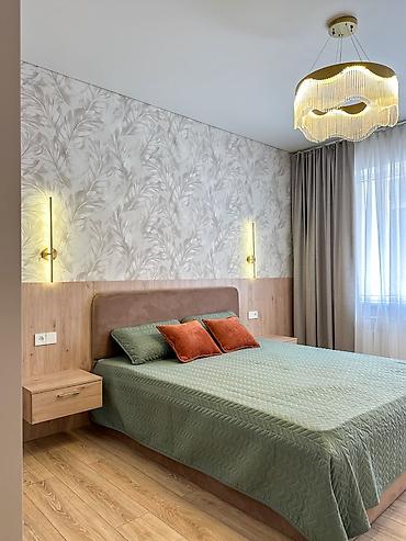 свердловский: 3 комнаты, 88 м², ул. Орозбекова / Жибек Жолу Элитка, 7 этаж, Свежий ремонт — 1
