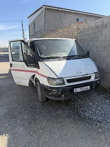 Фургон Ford Transit (белый) — пассажиро-грузовой микроавтобус. Жылы