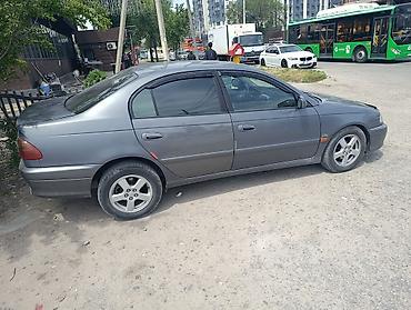 belarus 892 2: Toyota Avensis: 2003 г., 2 л, Механика, Дизель, Седан — 3