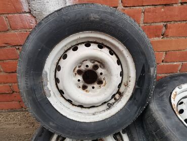 Gume i felne: Dodatni opis Gume Tigar Wintera 175 70 R13 82T . Polovne, očuvane — 13