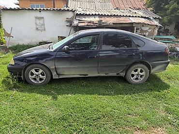 харриер 1998: Toyota Avensis: 2002 г., 2 л, Механика, Бензин, Хэтчбэк — 2