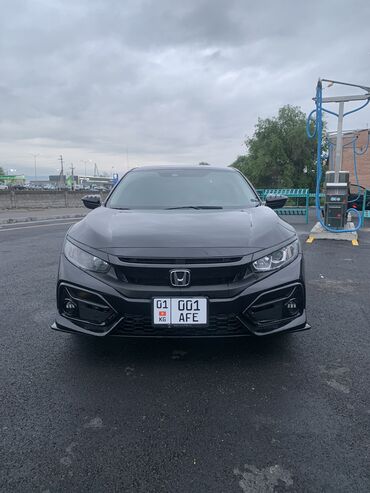Honda Civic: 2019 г., 2 л, Автомат, Бензин, Седан