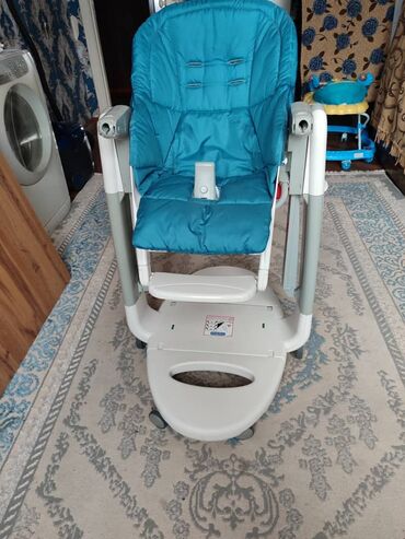 детские коляска: Продам стульчик для кормления с функцией качели, высота регулируется