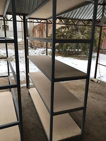 Этажерки для кухни: Продается стеллаж из профильной трубы размеры высота 1900мм Длина — 8