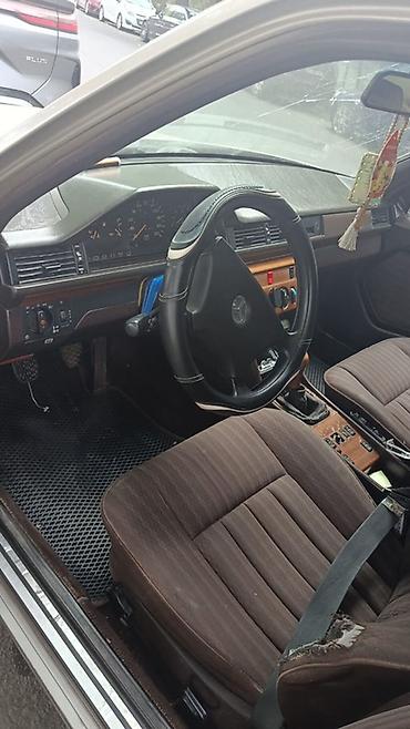 mersedes e class: Mercedes-Benz W124: 1992 г., Механика, Бензин, Седан — 4