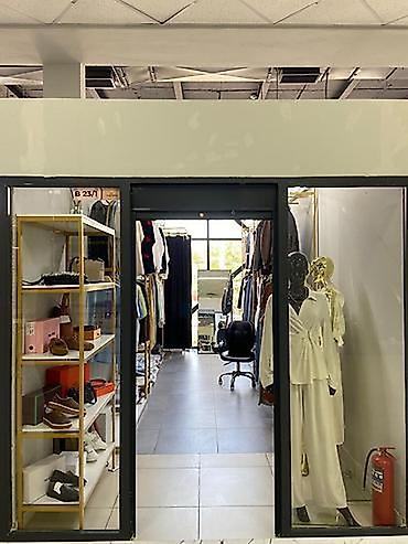 beta stores 2: Тц Караван Сдается бутик Площадь: 15м2 2-этаж С оборудованием Цена — 1