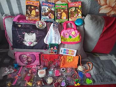 Ostali aksesoari za decu: Set za devojčice ( torbice, šnalice, novčanici, neseser Frozen — 7