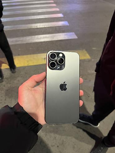 IPhone 16 Pro Max, Б/у, 256 ГБ, Black Titanium, Зарядное устройство, Защитное стекло, Чехол, 92 %