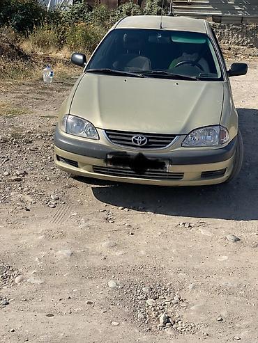 platform ok: Toyota Avensis: 2001 г., 1.6 л, Механика, Бензин, Хэтчбэк — 2