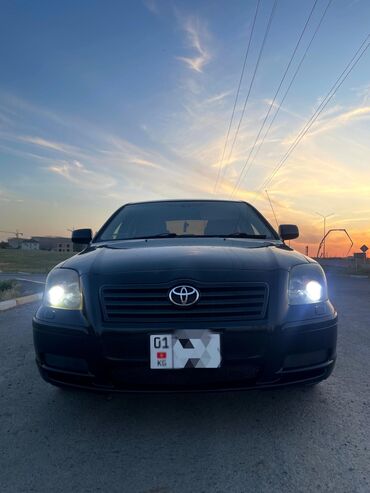 runx alex: Toyota Avensis: 2003 г., 1.8 л, Автомат, Бензин, Хетчбек